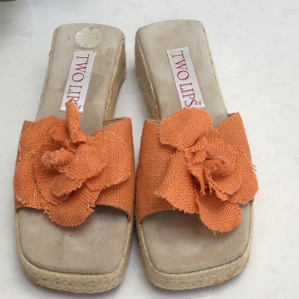 Wedged sandals